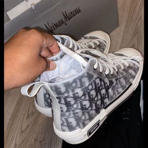 Worn 1-2 times, good condition,